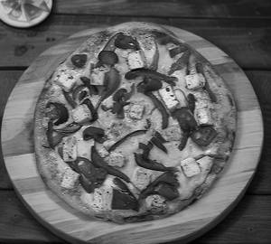 Thin crust Peppy paneer [9 inch]