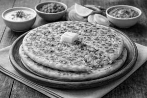 Aloo pyaz paratha