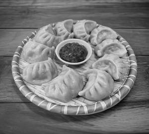 Paneer Momos 10 Pcs
