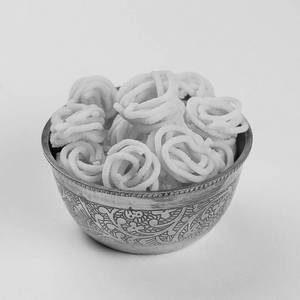 Garlic Murukku - 200 Gms