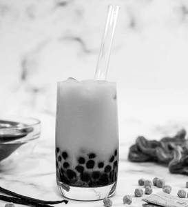 Vanilla Hazelnut Boba Shakes