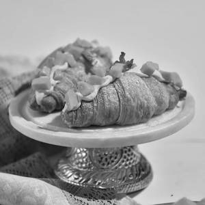 Mango Croissant