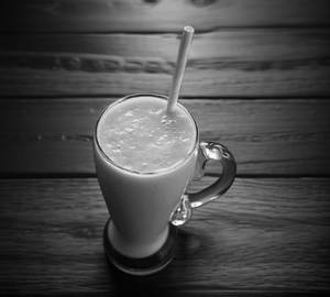 Mango milk shake