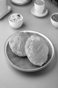 Poori With Aloo Masala (2 Pcs)