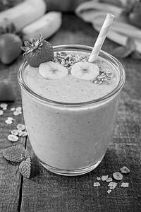 Mango Berry Smoothie