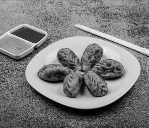 Fried Corn Chilli Cheese Momos (serves - 3 Pcs)