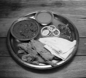 Bombil Thali
