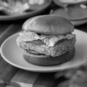 Paneer Crunchy Burger