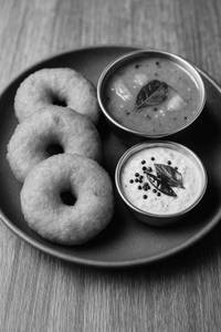 Vadai