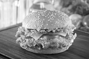 Efc Bahubali Maharaja Chicken Grilled Burger