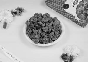 Kaju Pakoda (180 Gms)