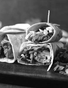 Special Chicken Malai Roll