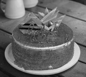 Eggless Red Velvet Cake