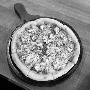 Pesto Paneer Pizza