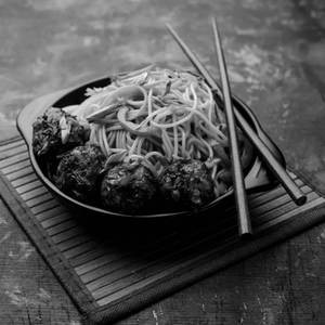Combo - Veg Schezwan Noodles With Manchurian