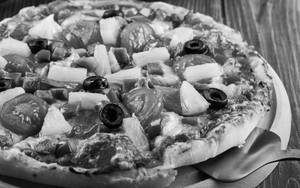 "Paneer+Capsicum Pizza "