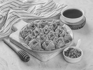 Pista Pyramid Baklava