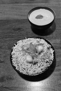 Mini Veg Hyderabadi Dum Biryani [250 grams]