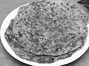 Multigrain Moringa Thepla 2 Pc