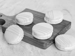 Pineapple Macaroon