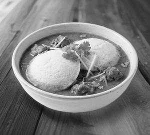 Thatte Idli + Mutton Paaya