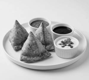 Punjabi Aloo Samosa (2 Nos)