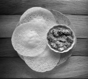3 Appam + Chicken Perattu [Combo]