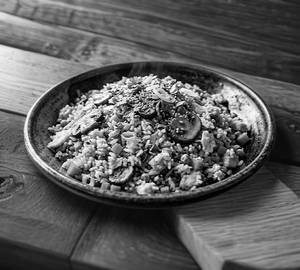 Mushroom egg fried rice [serves 1]