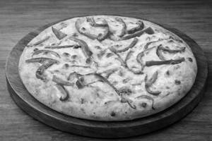 Cheese & Capsicum Pizza
