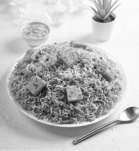 Paneer Mushroom Mix Veg Dum Biriyani