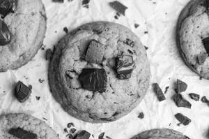 Vanilla Chocolate Chunk Cookie