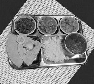 Jowar roti meal with rice