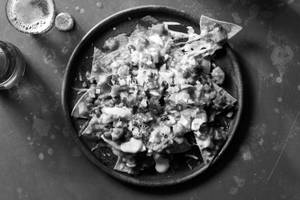Schezwan Mix Nachos