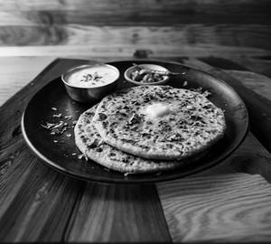 Aloo Pyaaz Paratha [ 2 Pcs ]