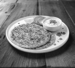 2 Pcs Onion Paratha With (100Ml) Dahi