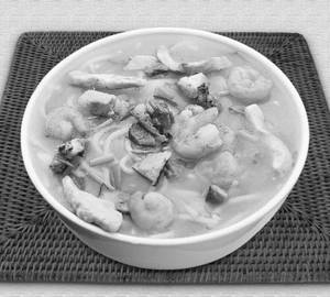 Non-Veg Mixed Cantonese Noodles