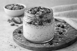 Fruits, Nuts & Seeds Crunchy Muesli Jar [350 Ml Salsa Jar]