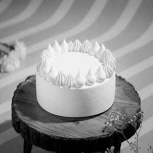 Mango Raspberry Cream Cake 1/2 Kg