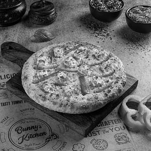 Capsicum & Paneer Premium Veg Pizza