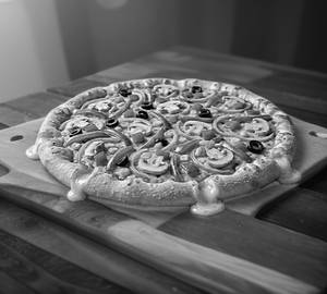 Cheese burst delight pizza [medium]