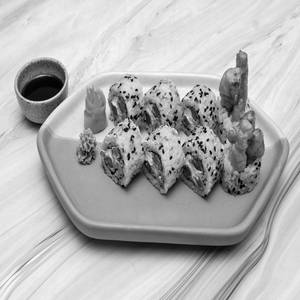 Asparagus Tempura & Cream Cheese Sushi Roll