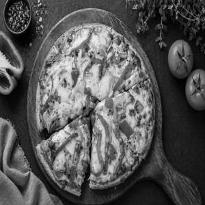 The Dominator Pizza