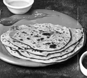 Hari Mirch ka Paratha