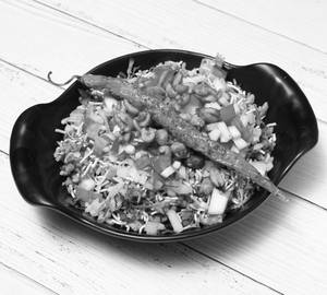 Matki Bhel