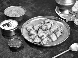 Millet Ghee Curryleaf Podi Tossed Idli
