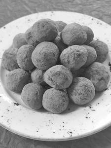 Dark Chocolate Truffles