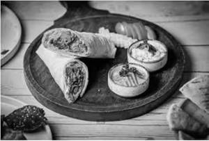 Bbq khuboos shawarma