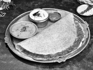Multigrain Ghee Karam Dosa