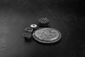 2 Tandoori Gobhi Paratha With Chola