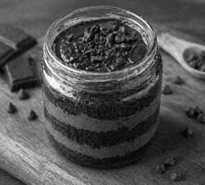 Chocolate truffle jar cake